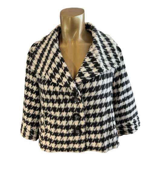 FOREVER 21 Black & White Houndstooth Cropped Jacket Size M